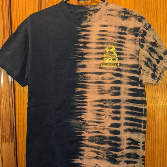 Custom bleach dyed Urban outfitters t-shirt - Picture 1 of 4